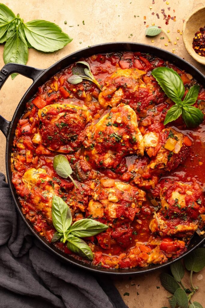 ITALIAN FOOD CHICKEN CACCIATORE