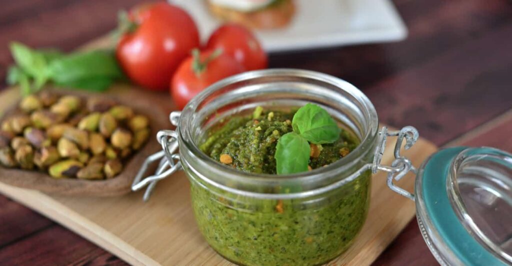 What is Pistachio Pesto in Italian cuisine