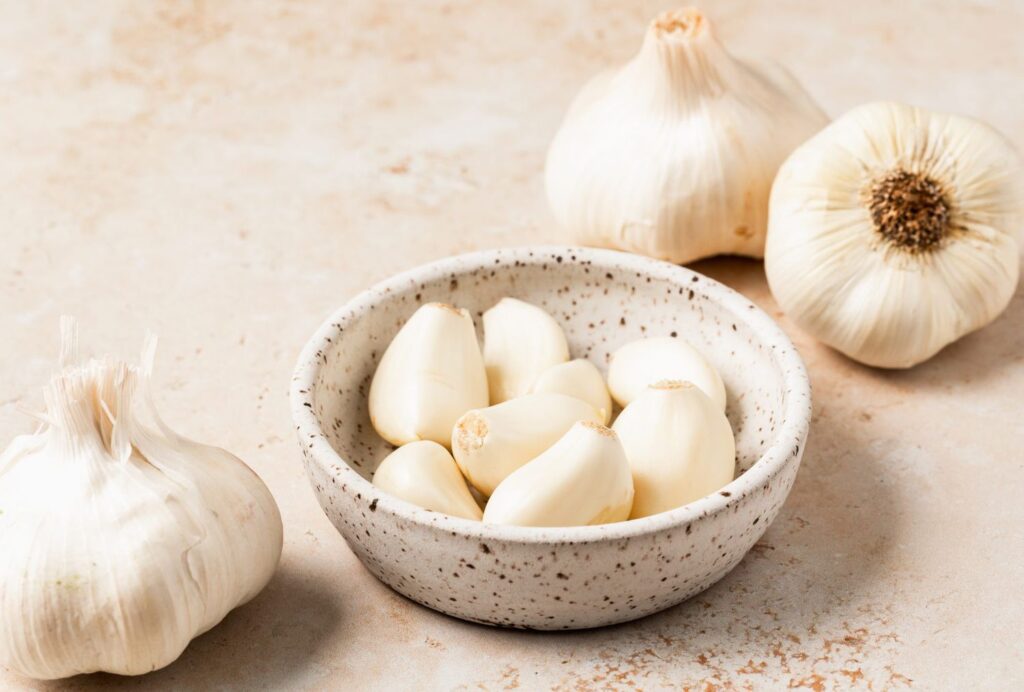  Garlic Ingredients Needed to Make Classic Pistachio Pesto