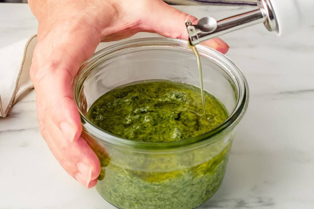 basil pesto is the oil sealing method.