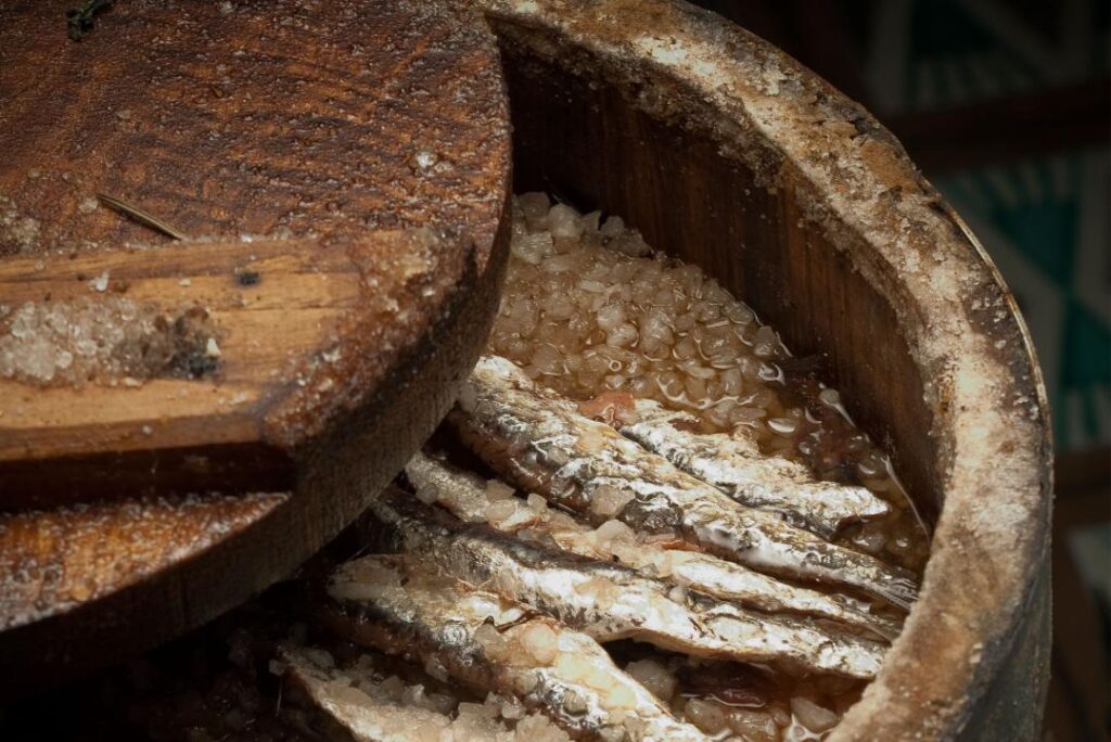 WHAT IS COLATURA DI ALICI? ITALY'S MOST UMAMI INGREDIENT