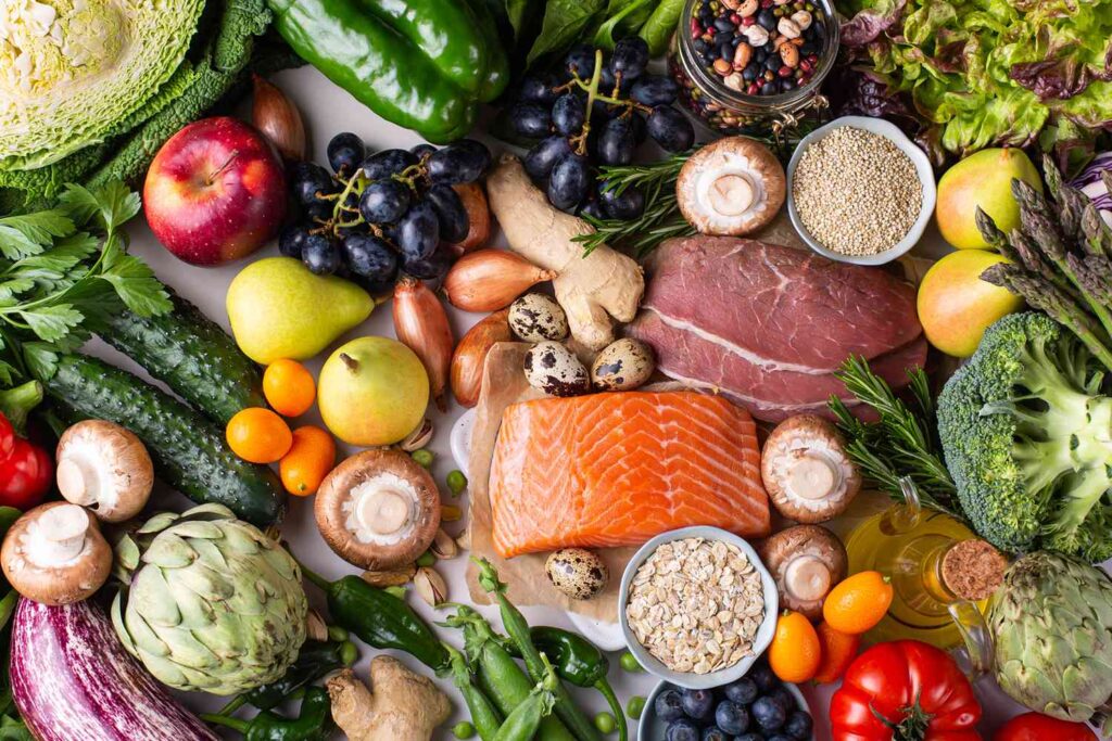 vegetables, fruits, whole grains, nuts, legumes, olive oil, and lean proteins like fish and poultry