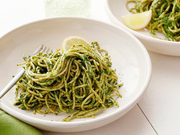 GLUTEN-FREE PISTACHIO PESTO PASTA