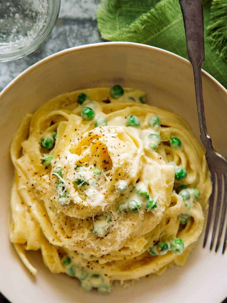 Fettuccine with butter sauce