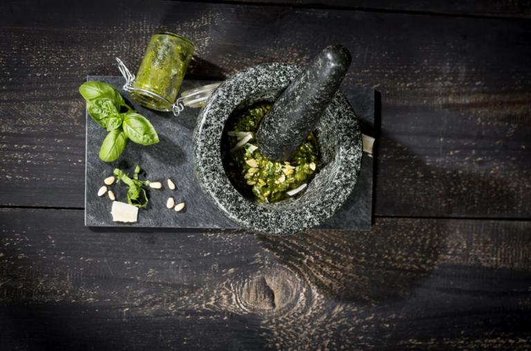 Pesto alla Genovese – Recipe, History, and Best Pairings