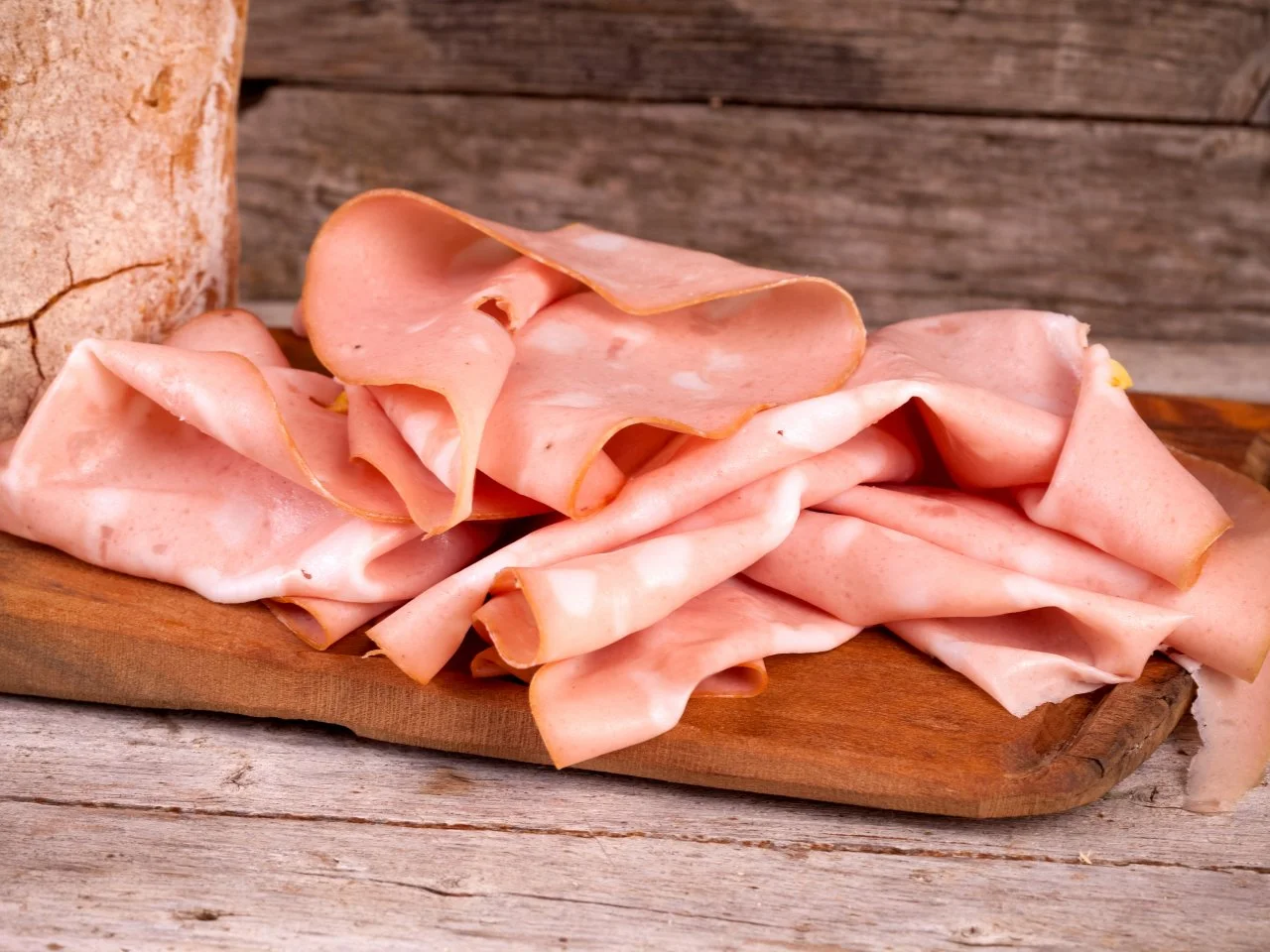 WHAT IS MORTADELLA? ITALY'S MOST MISUNDERSTOOD COLD CUT