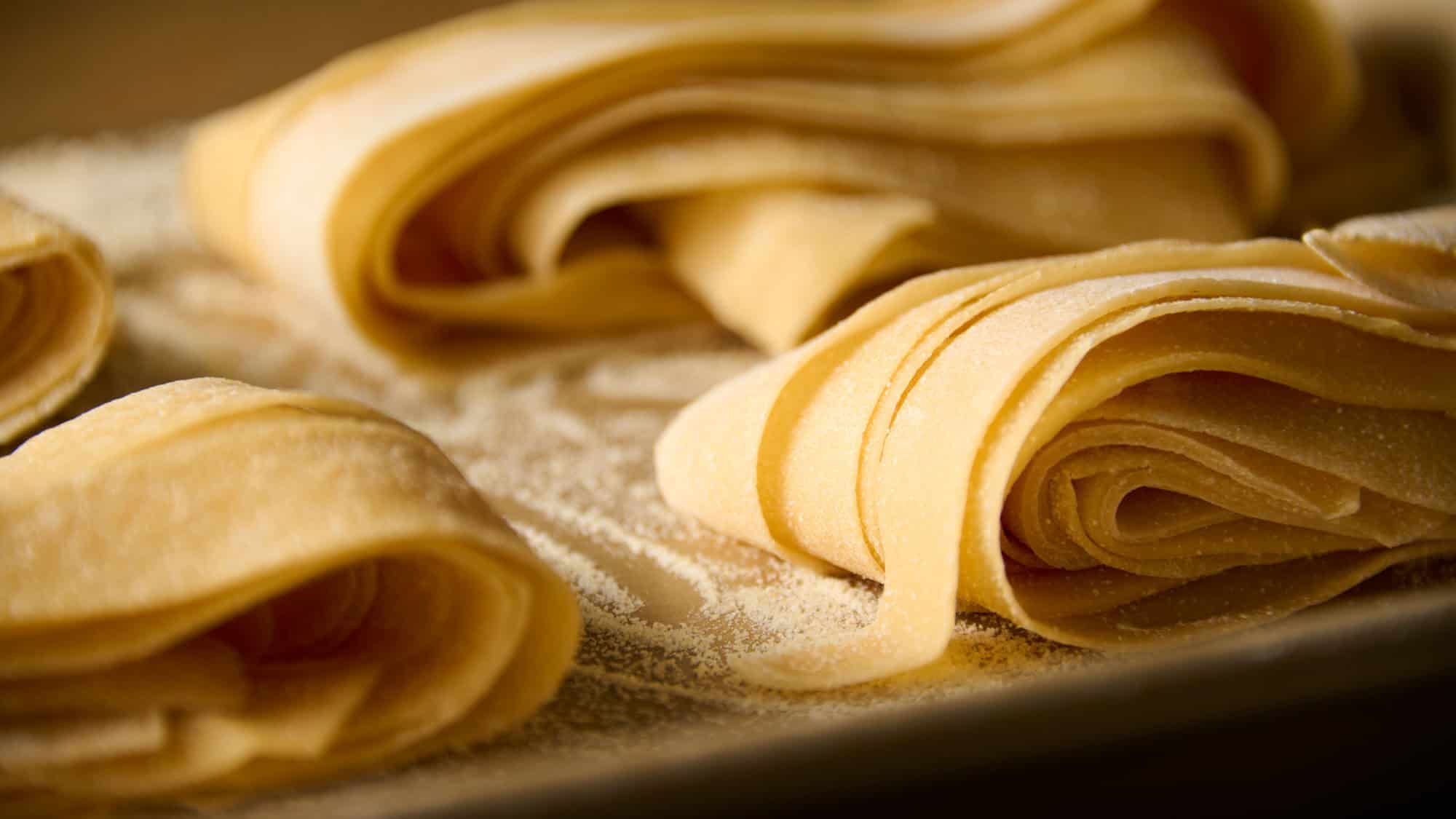 WHAT IS PAPPARDELLE? THE WIDE PASTA OF TUSCANY