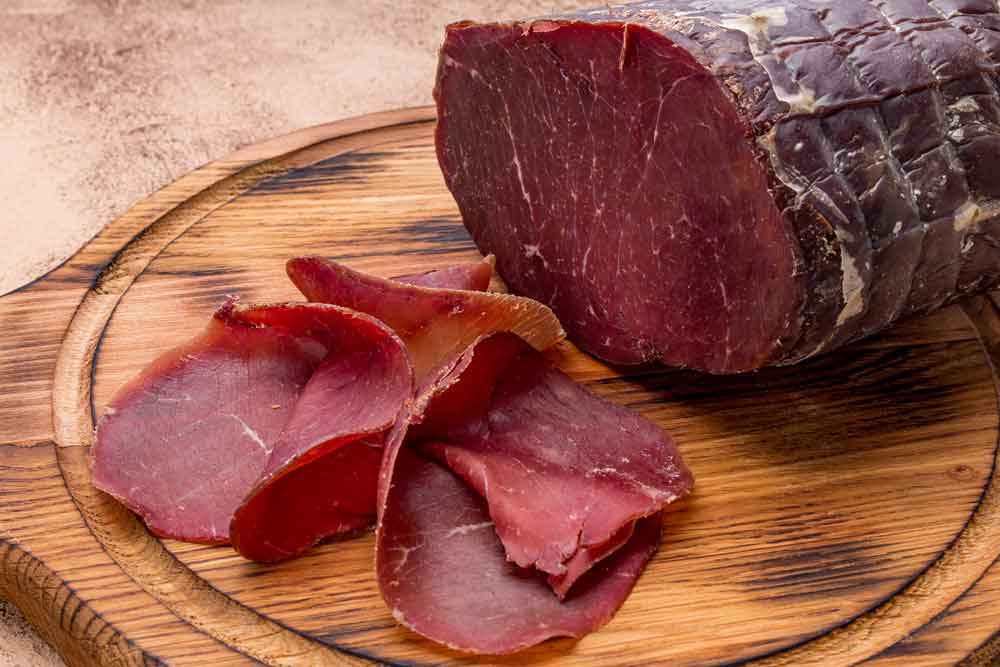 WHAT IS BRESAOLA, EXACTLY?